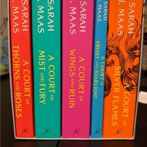 Sarah J. Maas Book Set